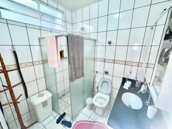 Imagem Casa com 6 Quartos à Venda, 321 m² em Boa Vista - Londrina Imagem Casa com 6 Quartos à Venda, 321 m² em Boa Vista - Londrina