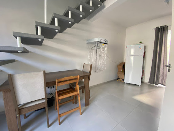 Imagem Sobrado com 2 Quartos à Venda, 72 m² em Espinheiros - Itajaí Imagem Sobrado com 2 Quartos à Venda, 72 m² em Espinheiros - Itajaí
