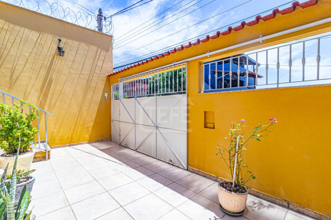 Imagem Casa com 3 Quartos à Venda, 221 m² em Irajá - Rio De Janeiro