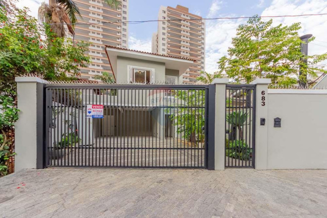 Imagem Casa com 3 Quartos à Venda, 222 m² em Jardim Prudência - São Paulo Imagem Casa com 3 Quartos à Venda, 222 m² em Jardim Prudência - São Paulo