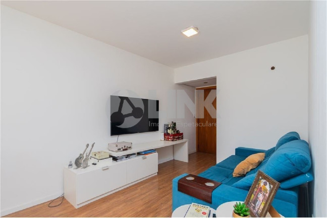 Imagem Apartamento com 3 Quartos à Venda, 79 m² em Higienópolis - Porto Alegre Imagem Apartamento com 3 Quartos à Venda, 79 m² em Higienópolis - Porto Alegre