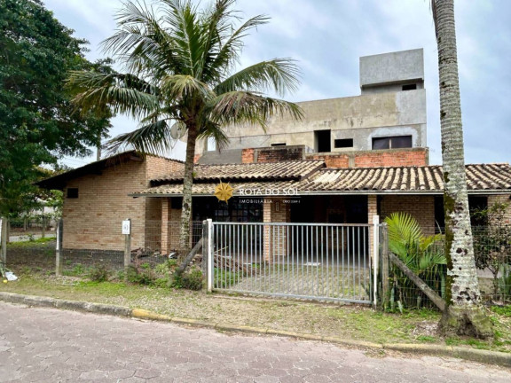 Imagem Casa com 3 Quartos à Venda, 100 m² em José Amândio - Bombinhas