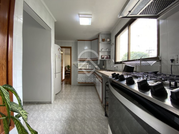 Imagem Apartamento com 4 Quartos à Venda, 180 m² em Campo Belo - São Paulo
