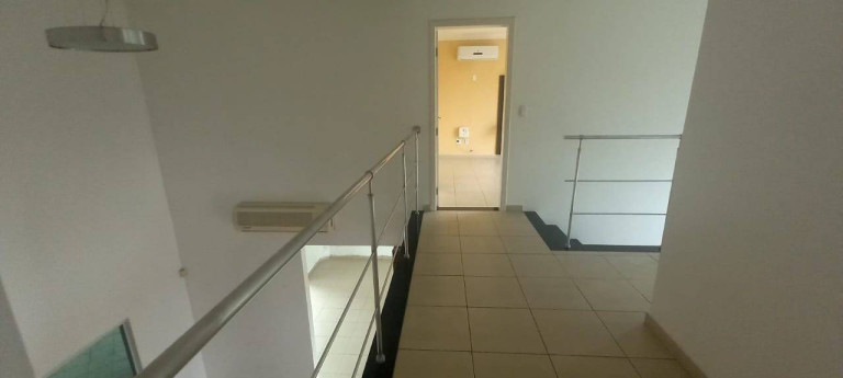Imagem Casa com 3 Quartos para Alugar, em Ponta Negra - Manaus Imagem Casa com 3 Quartos para Alugar, em Ponta Negra - Manaus