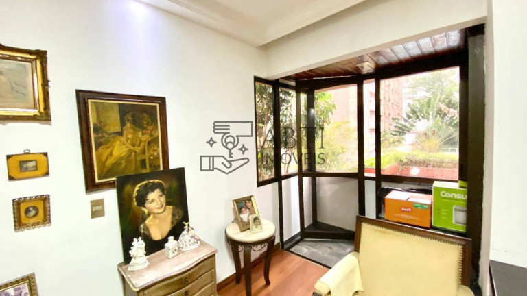 Imagem Apartamento com 4 Quartos à Venda, 130 m² em Moema - São Paulo Imagem Apartamento com 4 Quartos à Venda, 130 m² em Moema - São Paulo