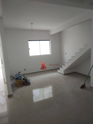 Imagem Sobrado com 3 Quartos à Venda, 102 m² em São João - Itajaí Imagem Sobrado com 3 Quartos à Venda, 102 m² em São João - Itajaí