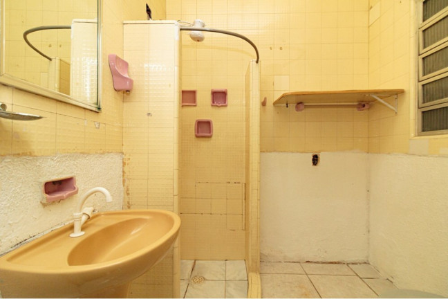 Imagem Apartamento com 2 Quartos à Venda, 50 m² em Centro Histórico - Porto Alegre Imagem Apartamento com 2 Quartos à Venda, 50 m² em Centro Histórico - Porto Alegre