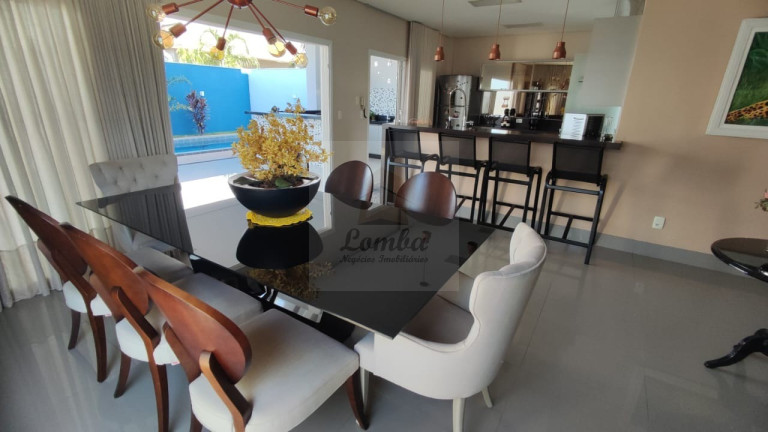 Imagem Casa com 4 Quartos à Venda, 406 m² em Jardim Itália - Cuiabá Imagem Casa com 4 Quartos à Venda, 406 m² em Jardim Itália - Cuiabá