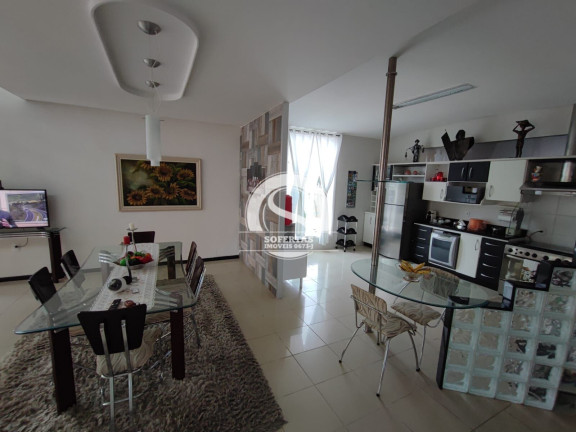 Imagem Casa com 3 Quartos à Venda, 496 m² Imagem Casa com 3 Quartos à Venda, 496 m²