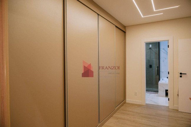 Imagem Casa com 3 Quartos à Venda, 309 m² em Dom Bosco - Itajaí Imagem Casa com 3 Quartos à Venda, 309 m² em Dom Bosco - Itajaí