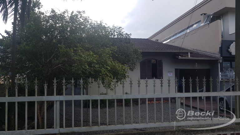 Imagem Casa com 3 Quartos à Venda, 139 m² em Petrópolis - Joinville Imagem Casa com 3 Quartos à Venda, 139 m² em Petrópolis - Joinville
