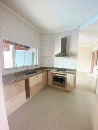 Imagem Casa com 3 Quartos à Venda, 250 m² em Jardim Hípica Pinheiro - Taubaté