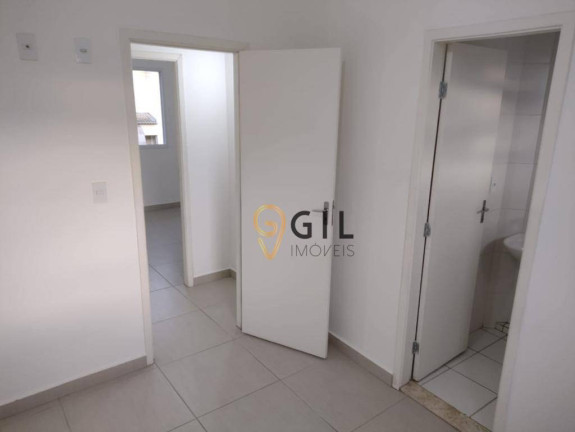 Sobrado com 2 Quartos à Venda, 58 m² em Jardim Colônia - Jacareí