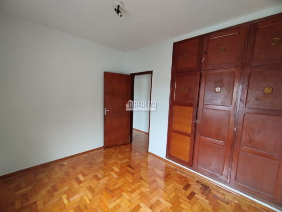 Imagem Casa com 3 Quartos para Alugar, 243 m² em Nossa Senhora Da Abadia - Uberaba Imagem Casa com 3 Quartos para Alugar, 243 m² em Nossa Senhora Da Abadia - Uberaba