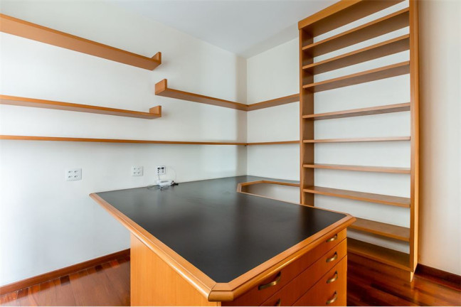 Imagem Imóvel com 3 Quartos à Venda,  em Higienópolis - São Paulo