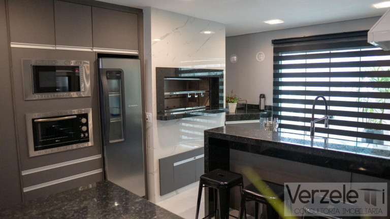 Imagem Apartamento com 4 Quartos para Temporada, 250 m² em Centro - Balneário Camboriú