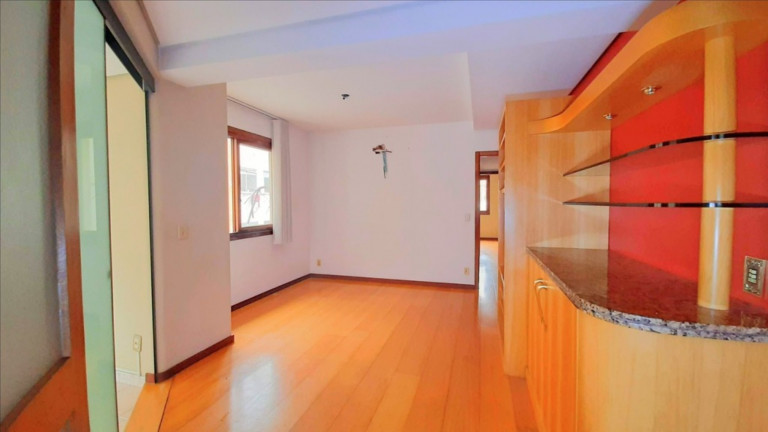 Imagem Imóvel com 2 Quartos à Venda, 74 m² em Santana - Porto Alegre Imagem Imóvel com 2 Quartos à Venda, 74 m² em Santana - Porto Alegre