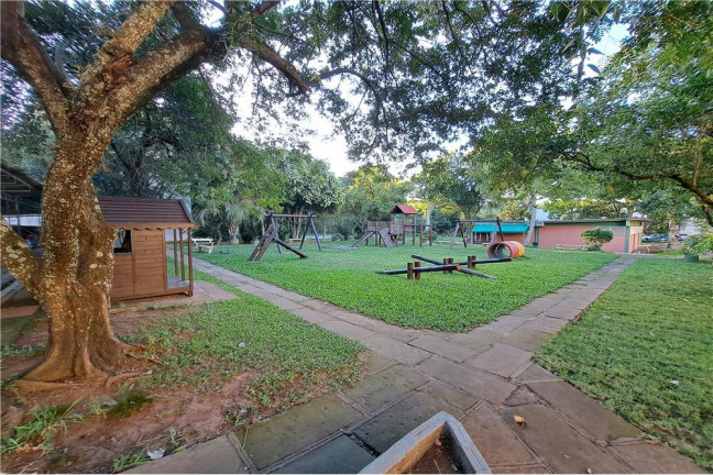 Imagem Imóvel com 2 Quartos à Venda, em Santo Antonio - Porto Alegre Imagem Imóvel com 2 Quartos à Venda, em Santo Antonio - Porto Alegre