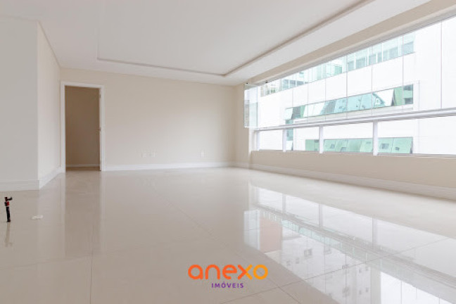 Imagem Apartamento com 3 Quartos à Venda, 191 m² em Centro - Balneário Camboriú