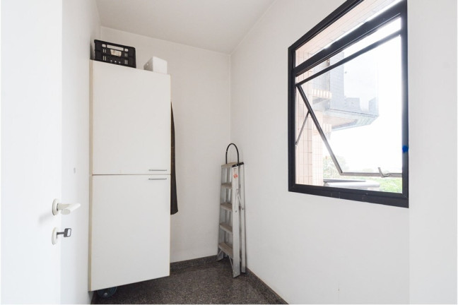 Imagem Imóvel com 4 Quartos à Venda, 160 m² em Vila Suzana - São Paulo Imagem Imóvel com 4 Quartos à Venda, 160 m² em Vila Suzana - São Paulo