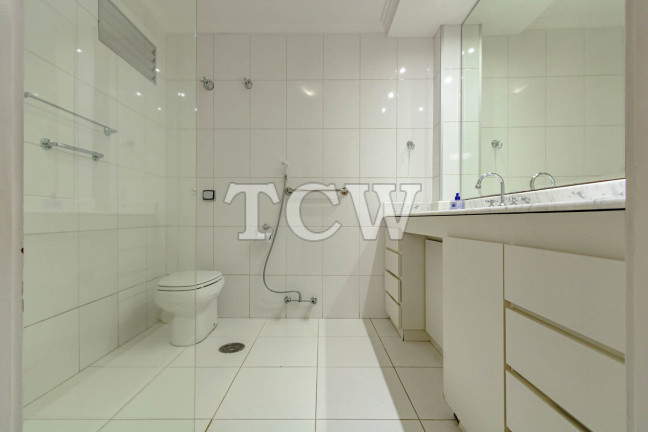Imagem Apartamento com 3 Quartos à Venda, 166 m² em Itaim Bibi - São Paulo Imagem Apartamento com 3 Quartos à Venda, 166 m² em Itaim Bibi - São Paulo