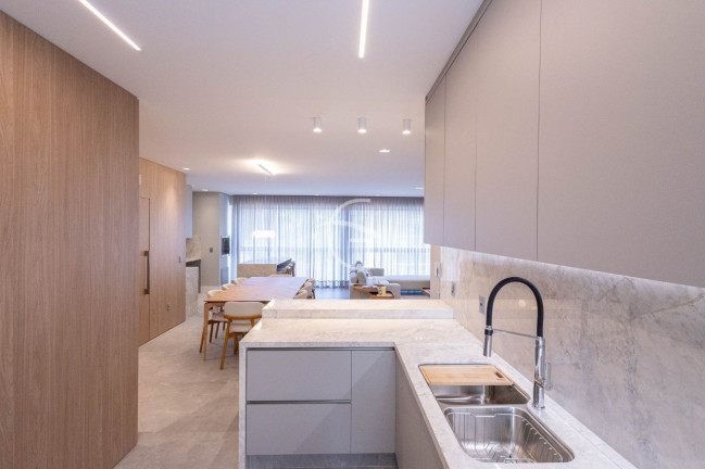 Imagem Apartamento com 3 Quartos à Venda, 152 m² em Atiradores - Joinville Imagem Apartamento com 3 Quartos à Venda, 152 m² em Atiradores - Joinville