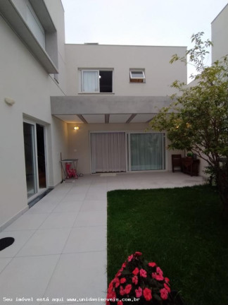 Imagem Casa com 4 Quartos à Venda, 215 m² em Interlagos - São Paulo