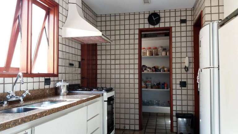 Imagem Sobrado com 4 Quartos à Venda, 480 m² em Bosque Da Saúde - São Paulo Imagem Sobrado com 4 Quartos à Venda, 480 m² em Bosque Da Saúde - São Paulo
