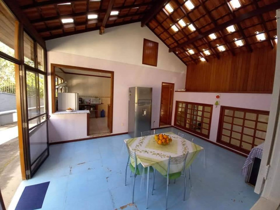Imagem Casa com 5 Quartos à Venda, em Vale Dos Pinheiros - Nova Friburgo Imagem Casa com 5 Quartos à Venda, em Vale Dos Pinheiros - Nova Friburgo