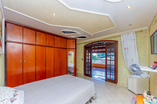 Imagem Casa com 3 Quartos à Venda, 250 m² em Vila Antonieta - São Paulo