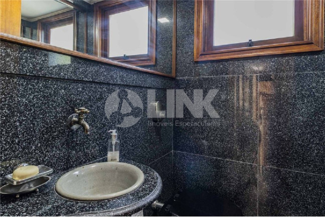 Imagem Apartamento com 3 Quartos à Venda, 258 m² em Mont Serrat - Porto Alegre