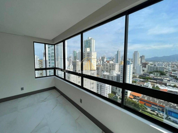 Apartamento com 3 Quartos à Venda, 130 m² em Centro - Balneário Camboriú
