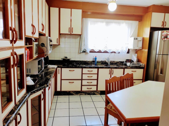 Imagem Casa com 4 Quartos à Venda, 180 m² em Bom Retiro - Joinville