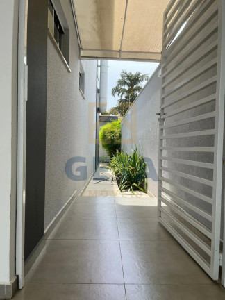 Imagem Casa com 3 Quartos à Venda, 243 m² em Centro - Camboriú