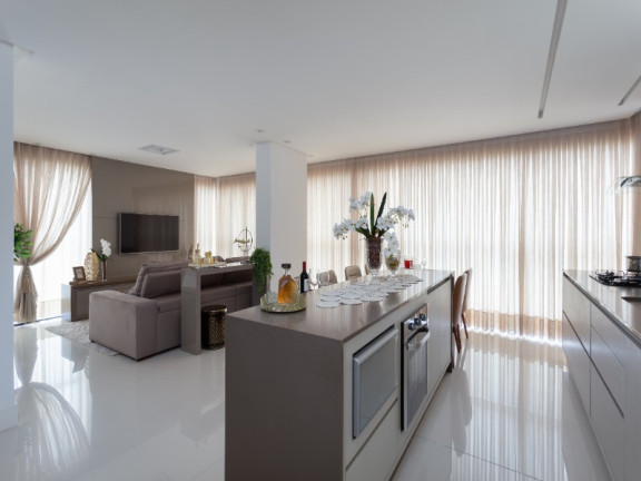 Imagem Apartamento com 3 Quartos à Venda, 122 m² em Centro - Balneário Camboriú Imagem Apartamento com 3 Quartos à Venda, 122 m² em Centro - Balneário Camboriú