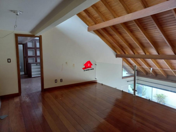 Imagem Casa com 7 Quartos à Venda, 657 m² em Anchieta - Porto Alegre