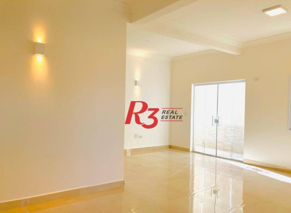 Imagem Casa com 3 Quartos à Venda ou Locação, 180 m² em Embaré - Santos Imagem Casa com 3 Quartos à Venda ou Locação, 180 m² em Embaré - Santos