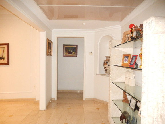 Imagem Apartamento com 3 Quartos à Venda,  em Copacabana - Rio De Janeiro