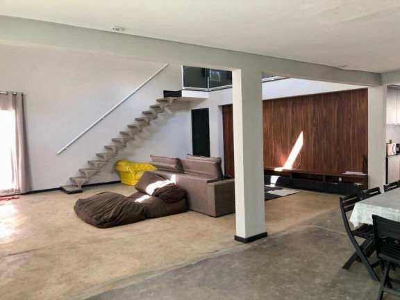 Imagem Casa com 2 Quartos à Venda, 1.000 m² em Canedos - Atibaia