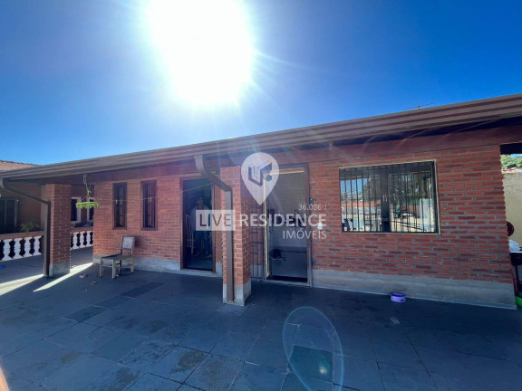 Imagem Casa com 3 Quartos à Venda, 246 m² em Capela - Vinhedo