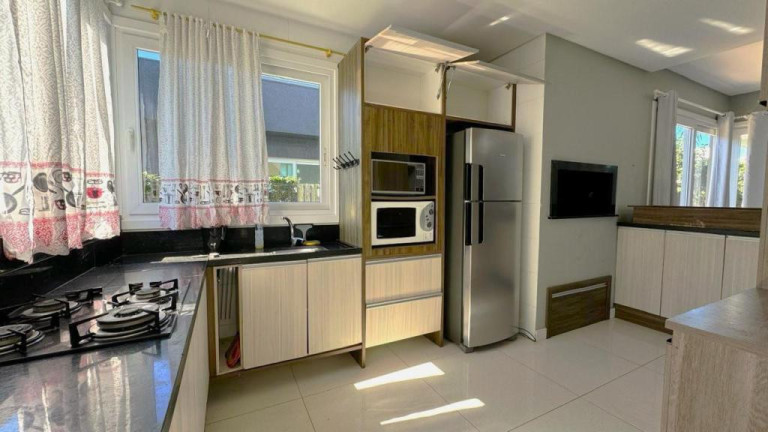 Imagem Casa com 4 Quartos à Venda, em Zona Nova - Capao Da Canoa Imagem Casa com 4 Quartos à Venda, em Zona Nova - Capao Da Canoa
