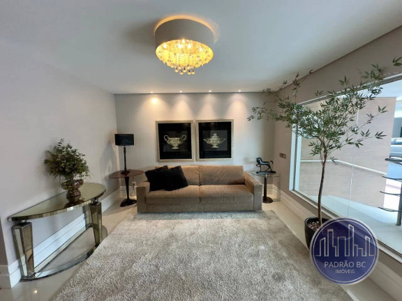 Imagem Apartamento com 3 Quartos à Venda, 121 m² em Centro - Balneário Camboriú Imagem Apartamento com 3 Quartos à Venda, 121 m² em Centro - Balneário Camboriú