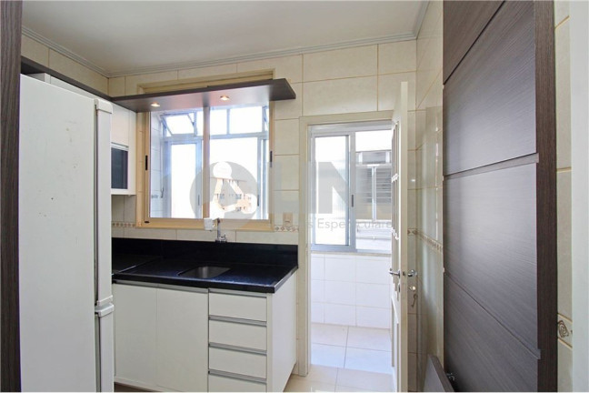 Imagem Apartamento com 3 Quartos à Venda, 105 m² em Rio Branco - Porto Alegre Imagem Apartamento com 3 Quartos à Venda, 105 m² em Rio Branco - Porto Alegre