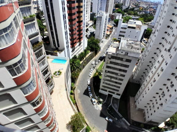Imagem Imóvel com 4 Quartos à Venda, 200 m² em Graça - Salvador Imagem Imóvel com 4 Quartos à Venda, 200 m² em Graça - Salvador