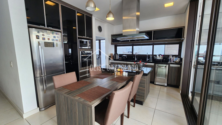 Imagem Casa com 3 Quartos à Venda, 245 m² em Ibiti Royal Park - Sorocaba Imagem Casa com 3 Quartos à Venda, 245 m² em Ibiti Royal Park - Sorocaba