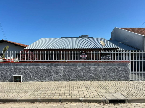 Imagem Casa com 3 Quartos à Venda, 120 m² em Costeira - Balneário Barra Do Sul Imagem Casa com 3 Quartos à Venda, 120 m² em Costeira - Balneário Barra Do Sul