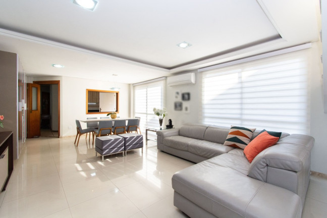 Imagem Casa com 4 Quartos à Venda, 250 m² em São José - Canoas Imagem Casa com 4 Quartos à Venda, 250 m² em São José - Canoas