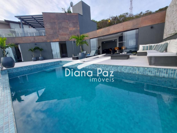 Imagem Casa com 3 Quartos à Venda, 285 m² em Ferradurinha - Búzios Imagem Casa com 3 Quartos à Venda, 285 m² em Ferradurinha - Búzios