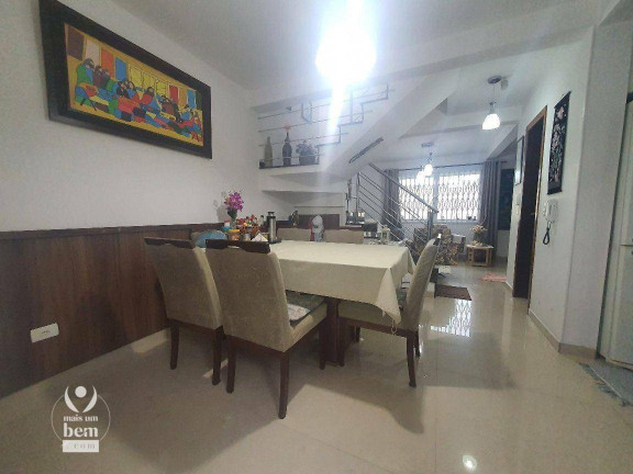 Imagem Sobrado com 3 Quartos à Venda, 142 m² em Hauer - Curitiba Imagem Sobrado com 3 Quartos à Venda, 142 m² em Hauer - Curitiba