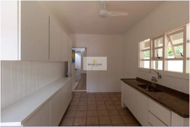 Imagem Casa com 4 Quartos à Venda, 300 m² em Maresias - São Sebastião Imagem Casa com 4 Quartos à Venda, 300 m² em Maresias - São Sebastião